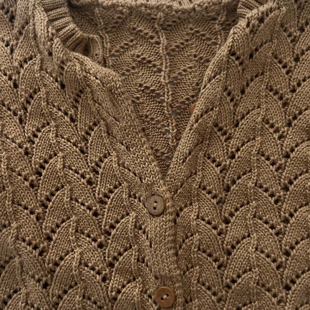 0-3M Snug Cardigan. Like new quality.